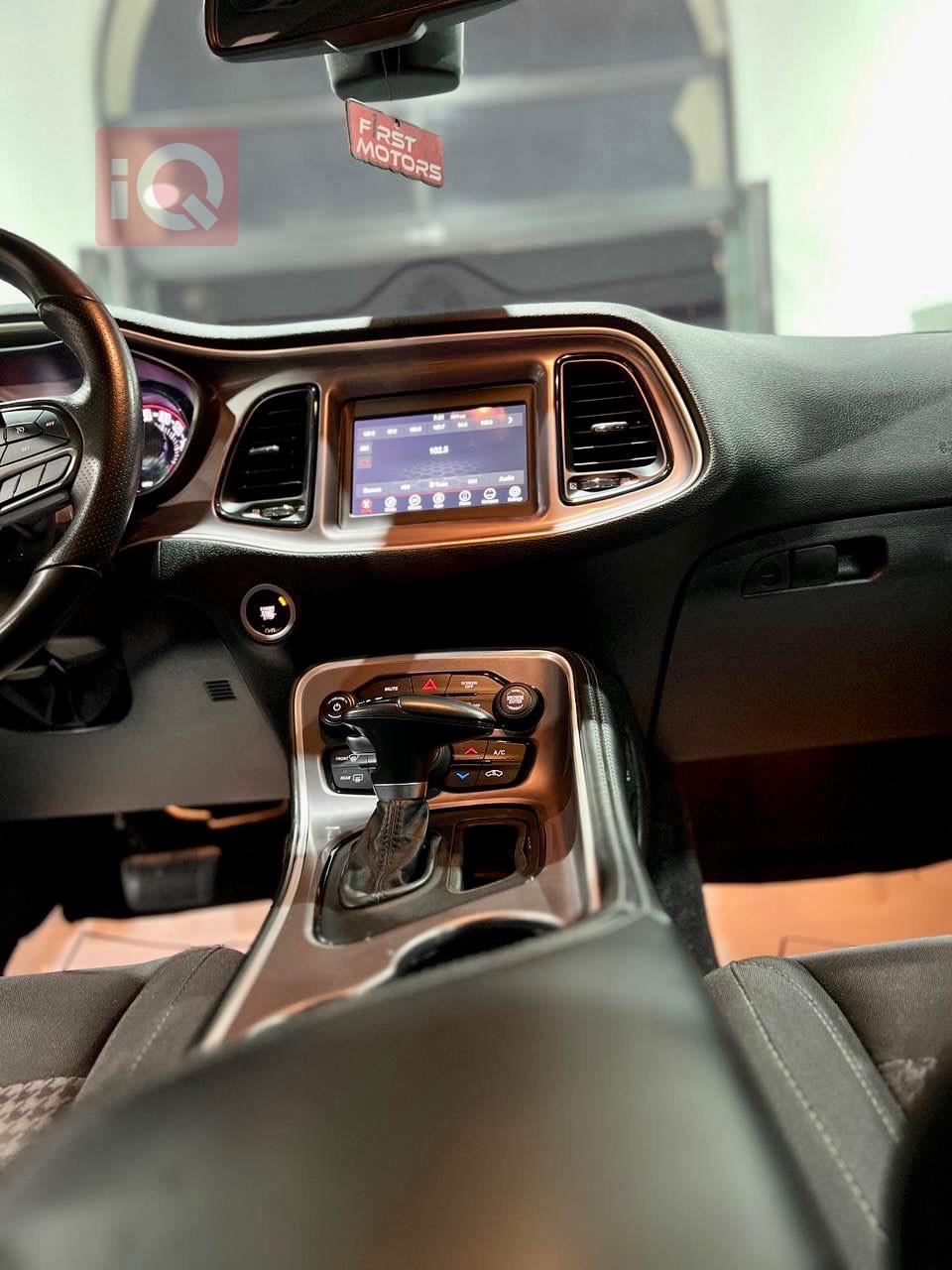 Dodge Challenger